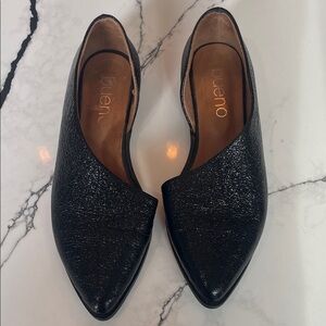 Bueno Black Leather Shiny Crinkle Patent Flats/Loafers Sz 37